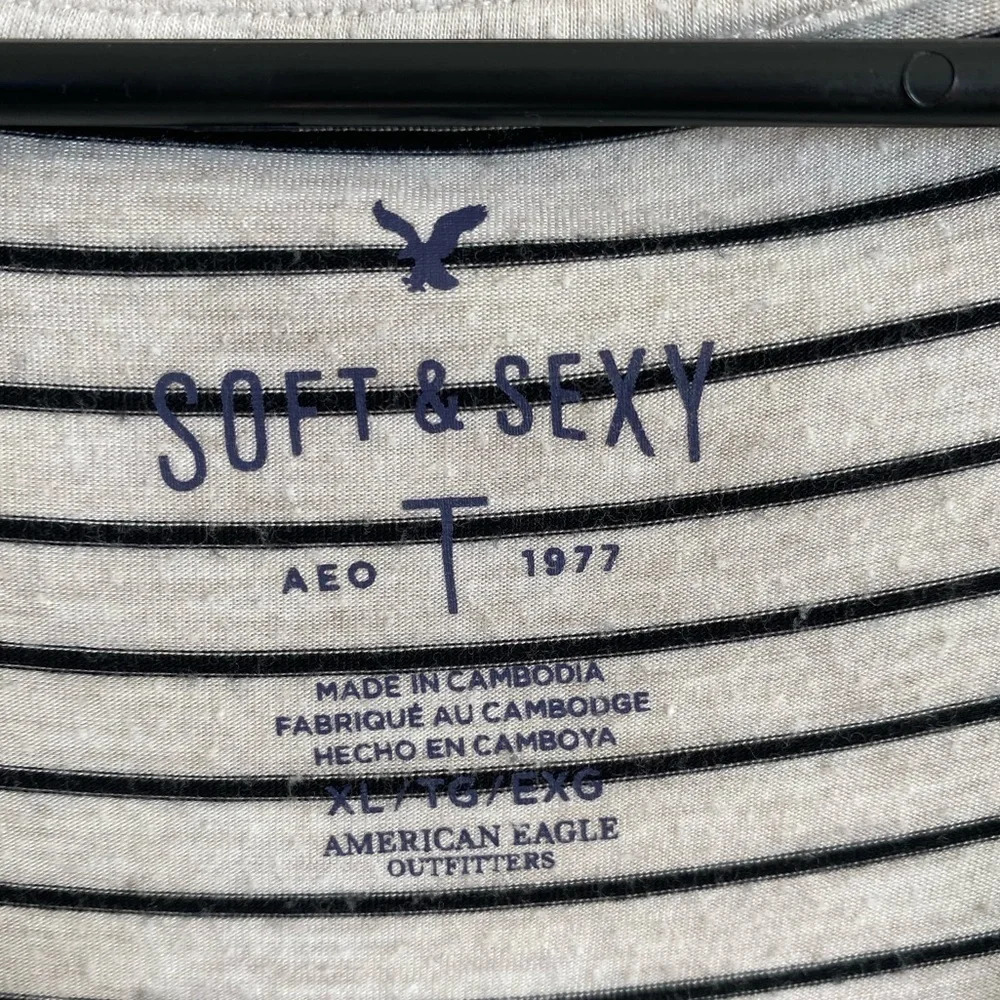 American Eagle • Soft & Sexy • T-Shirt • XL [B21] - Picture 3 of 3
